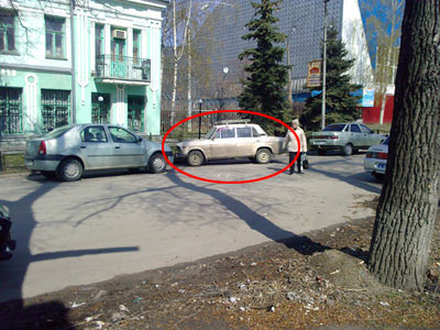 Водитель ВАЗ-2106 тоже ехал не по правилам, встреча с сотрудниками ГИБДД